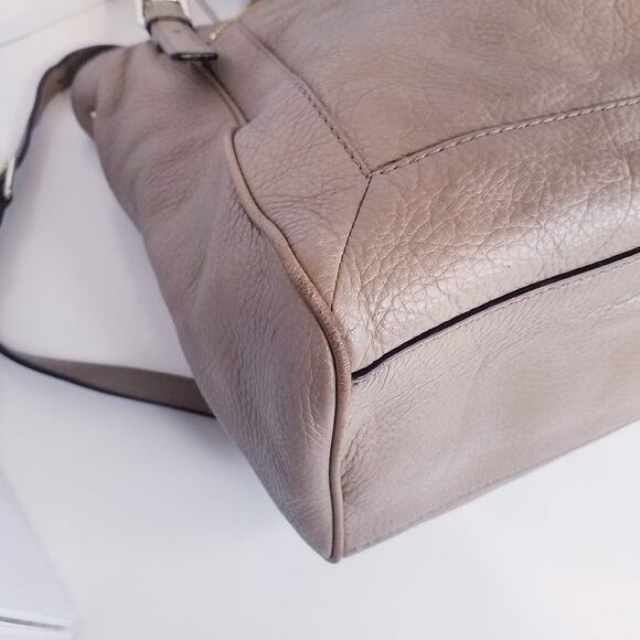 Kate Spade Cobble Hill Pebbled Taupe Leather Purse crossbody - Picture 6 of 13